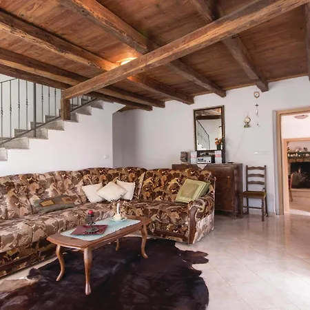 4 Bedroom Cozy In *